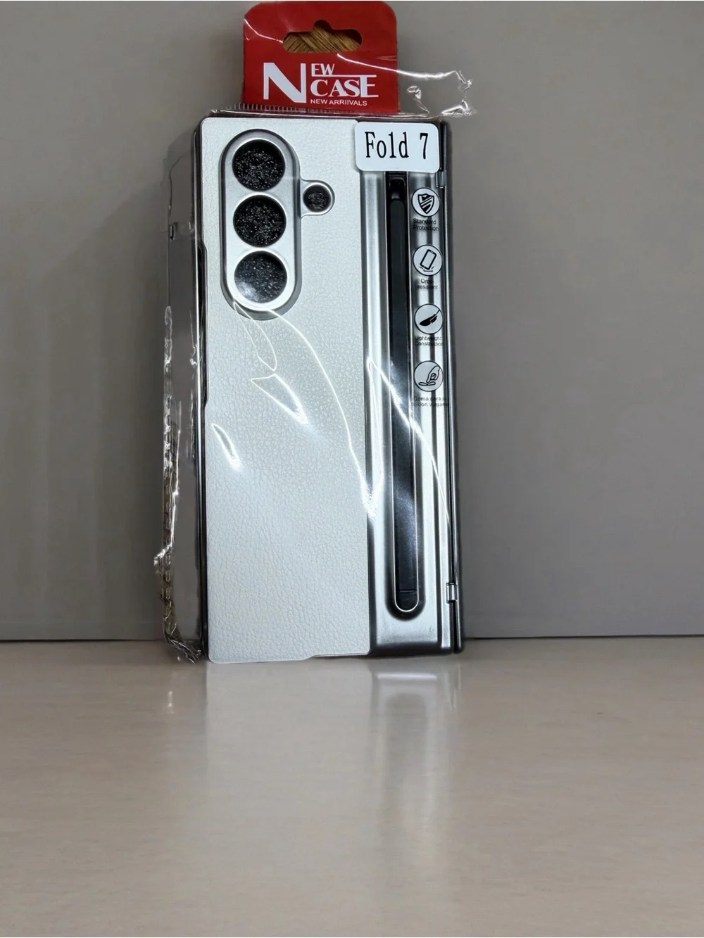 Fold 7 Leather-Textured Phone Case in White and Silver